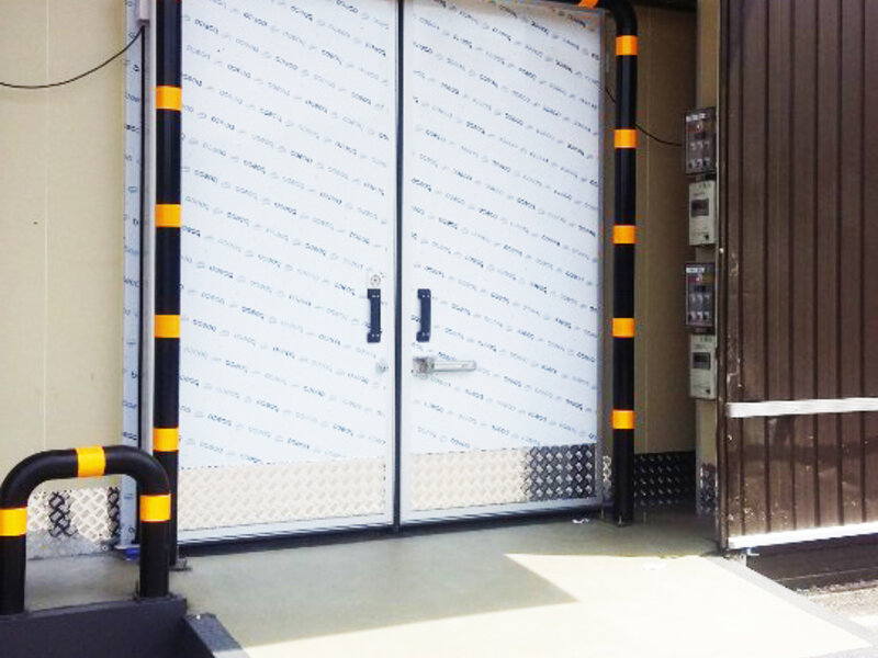 Cold room hermetic door
